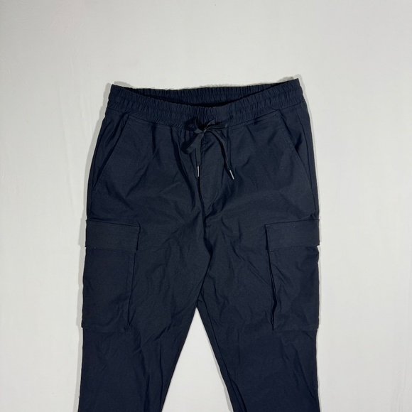 Under 510 Jogger Mens 30x24 Black Cargo Stretch Casual U-510 Under 5'10 Athletic - Picture 3 of 7